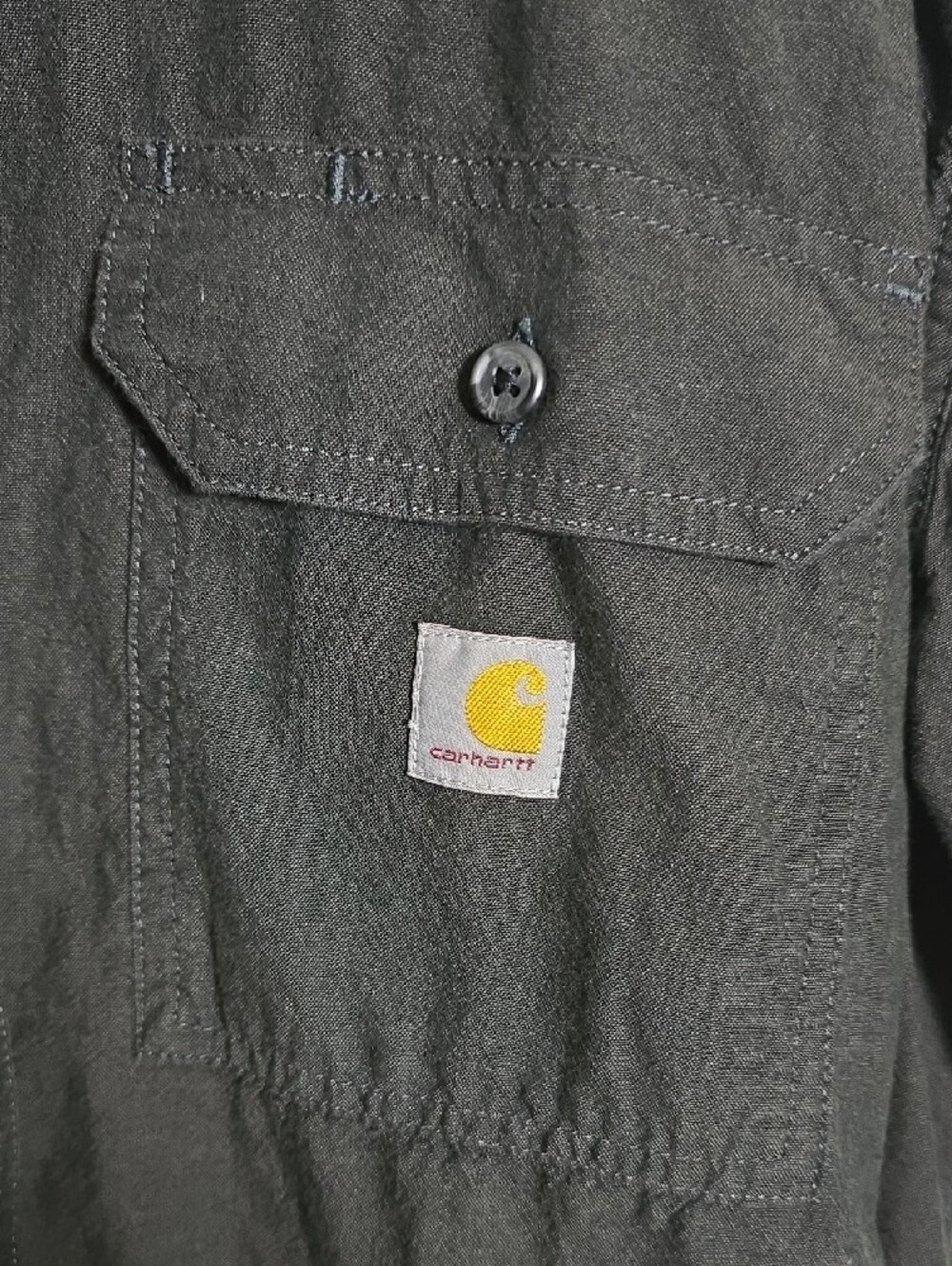 Carhartt Men’s Black Short-Sleeve Button-Down Work Shirt - Picture 3 of 9